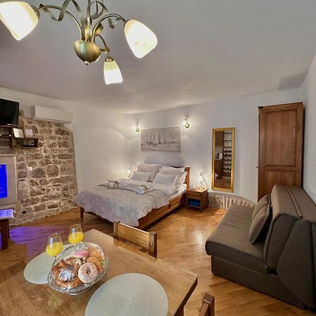 Diocletian Wine Studio Apartment II Split Buitenkant foto