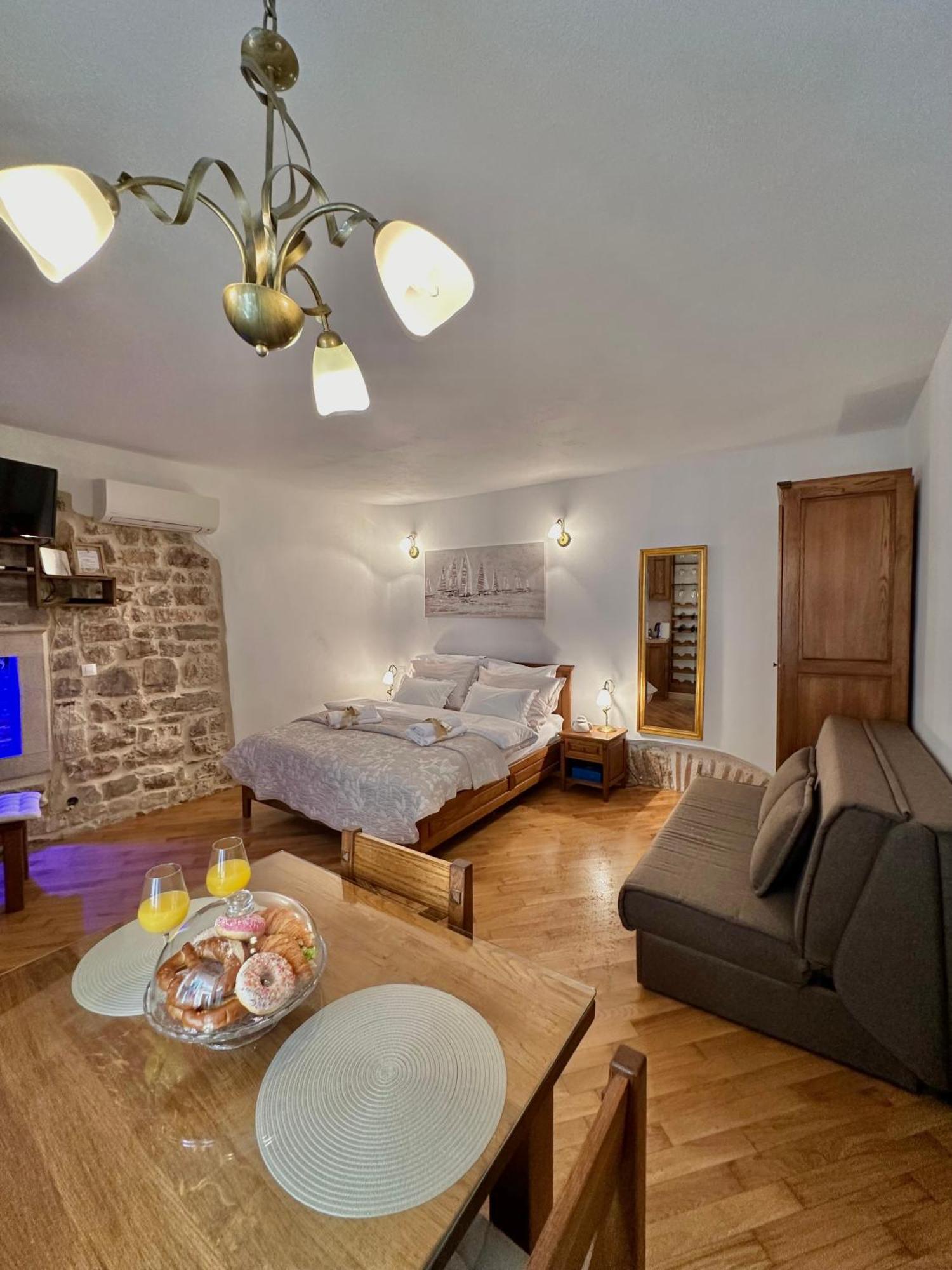 Diocletian Wine Studio Apartment II Split Buitenkant foto